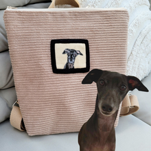 Kép betöltése a galériamegjelenítőbe: Házi kedvenc hímzések - táskával