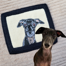 Kép betöltése a galériamegjelenítőbe: Házi kedvenc hímzések - táskával