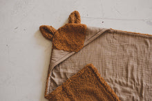 Kép betöltése a galériamegjelenítőbe: Teddy babapólya/takaró