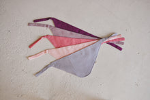 Kép betöltése a galériamegjelenítőbe: Nyálkendő