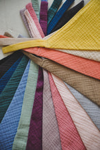 Kép betöltése a galériamegjelenítőbe: Nyálkendő